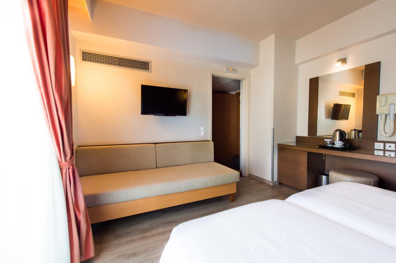 Agrinio Imperial Hotel Exterior photo