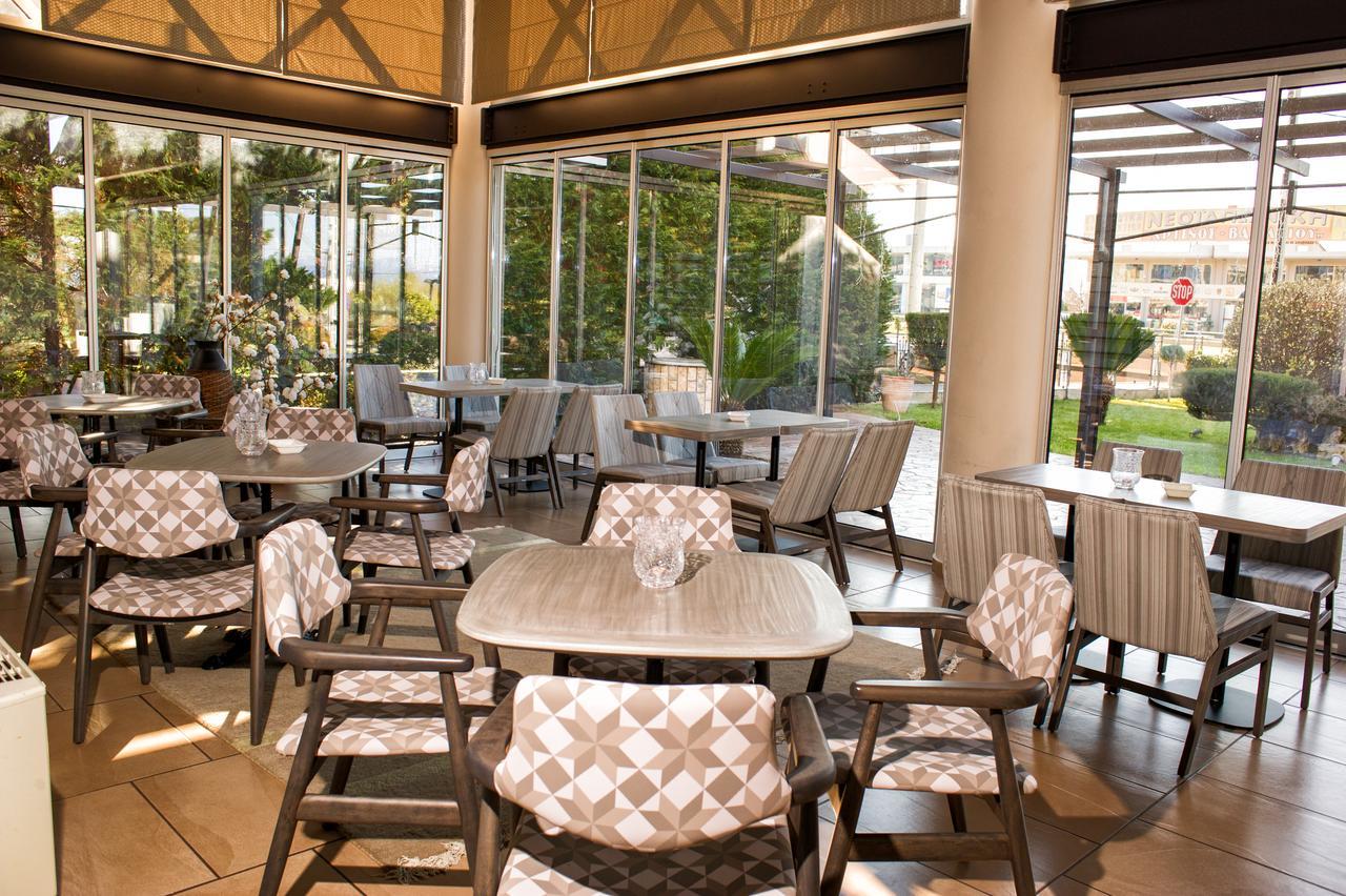 Agrinio Imperial Hotel Exterior photo