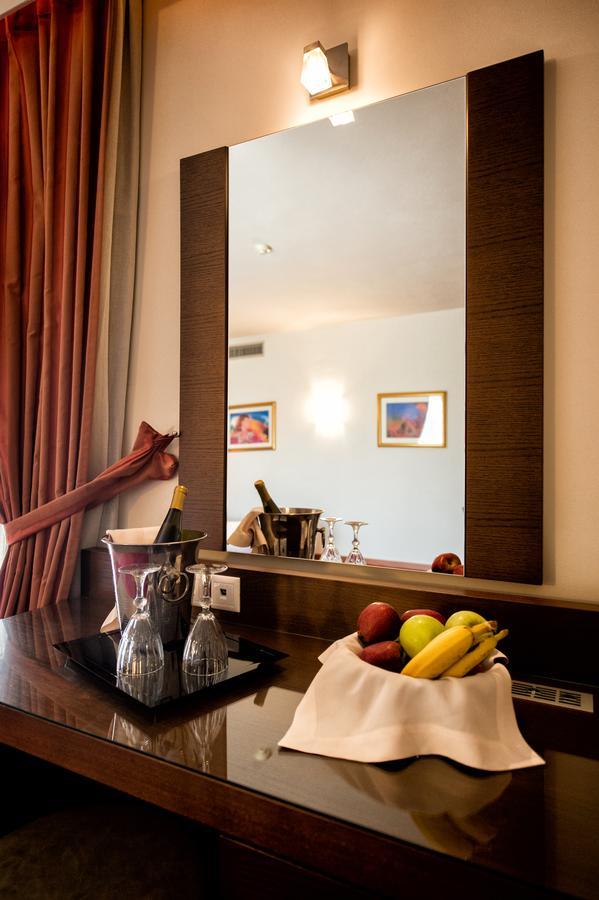 Agrinio Imperial Hotel Exterior photo